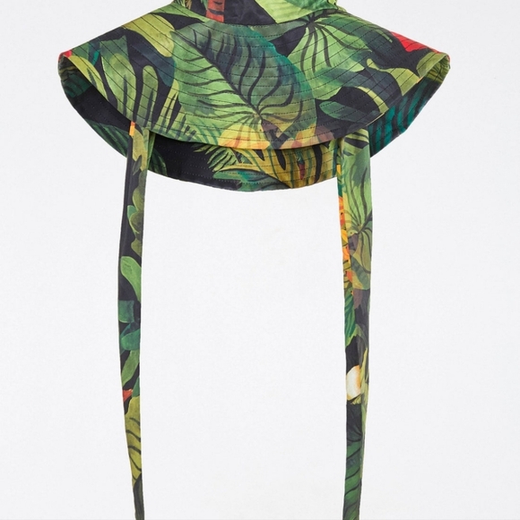 Farm Rio Cocoa Forest Bucket Sun Hat Self Tie Straps NWT